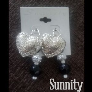 Sunnity Earrings. 4/$20